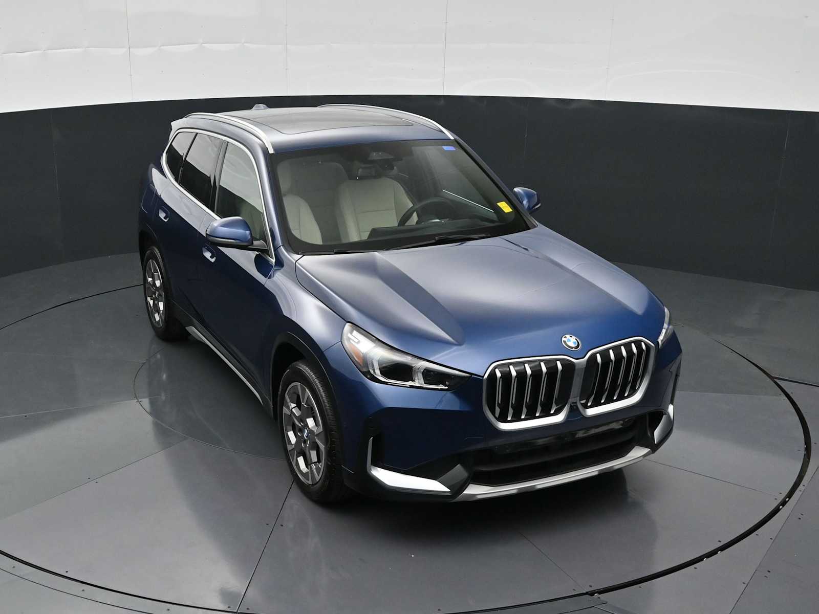 Thumbnail: 2025 BMW X1 - 18