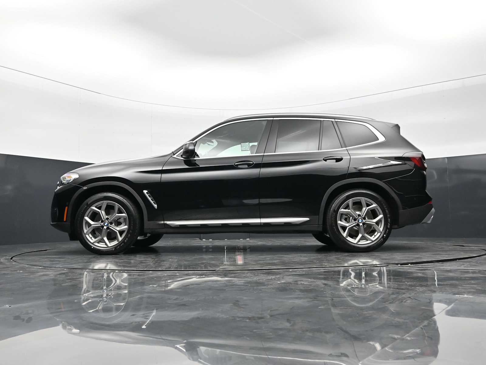 Thumbnail: 2023 BMW X3 - 31
