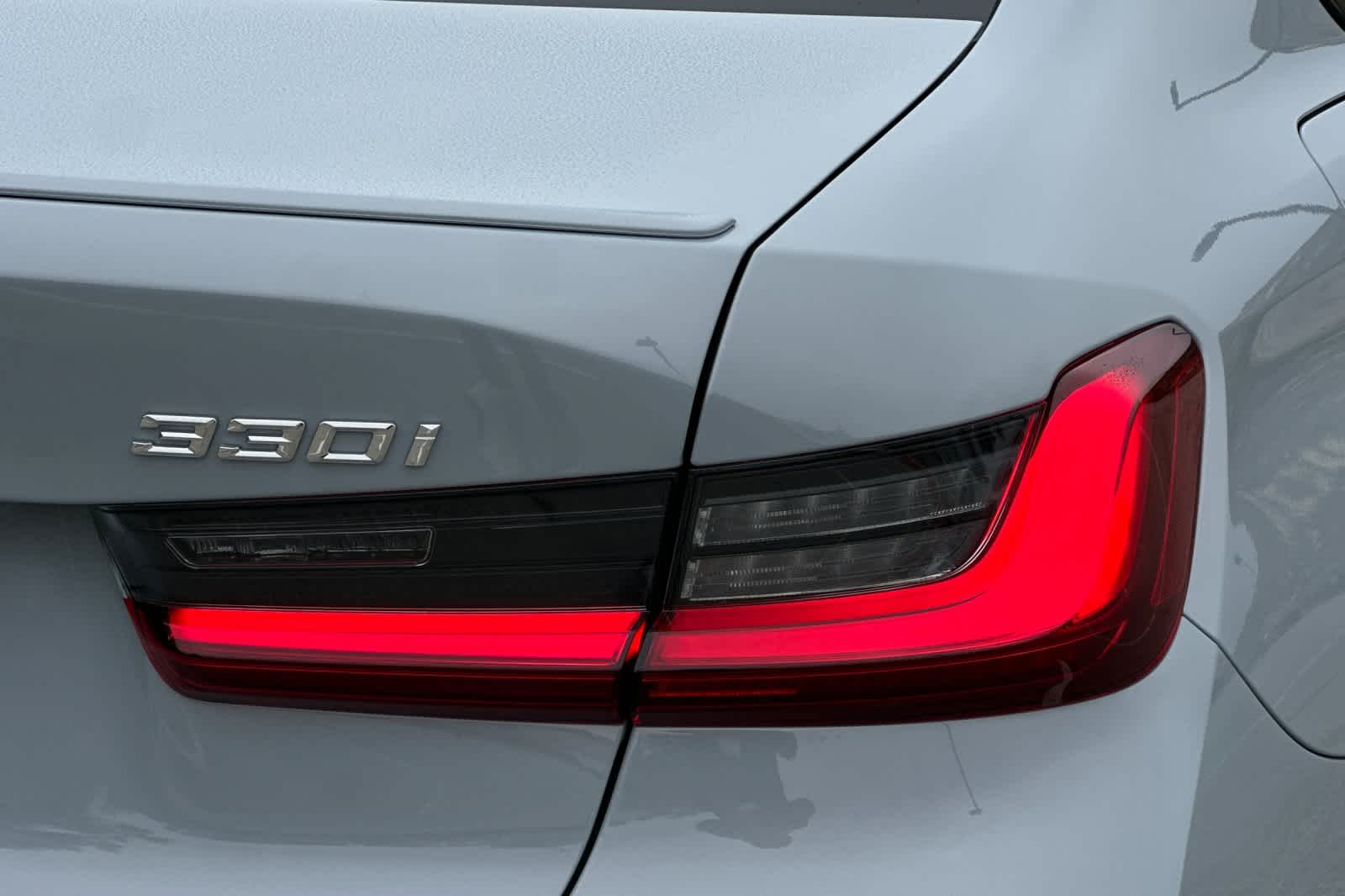 Thumbnail: 2026 BMW 3 Series - 11