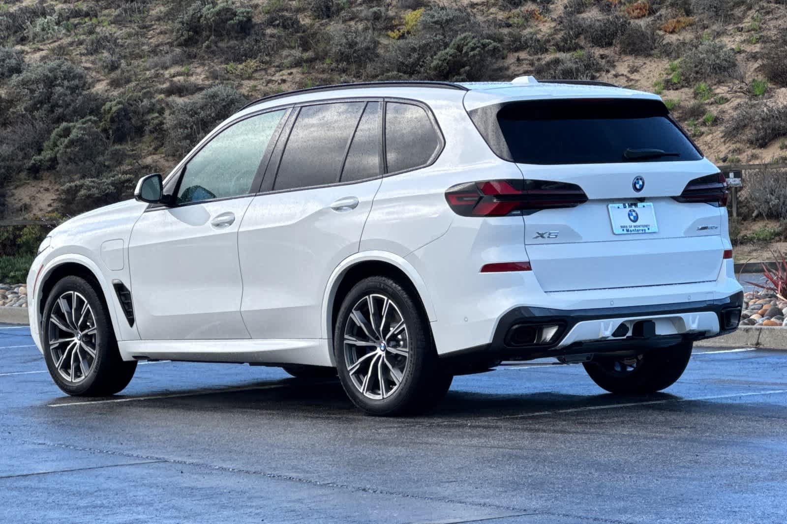 Thumbnail: 2026 BMW X5 - 6