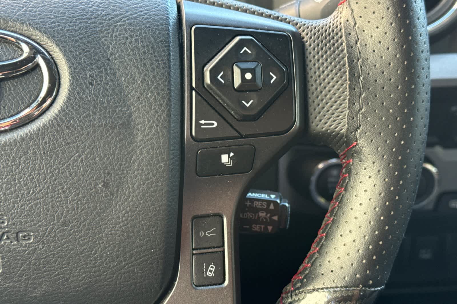 Thumbnail: 2023 Toyota Tacoma - 23