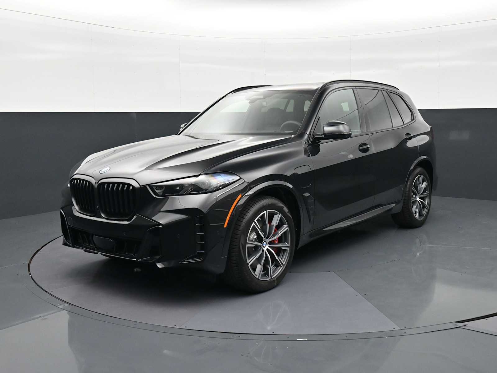Thumbnail: 2026 BMW X5 - 1