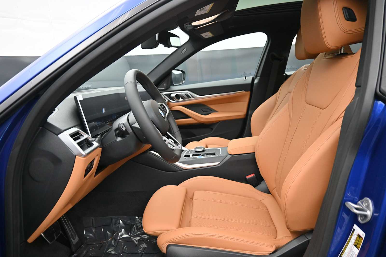 Thumbnail: 2026 BMW i4 - 10