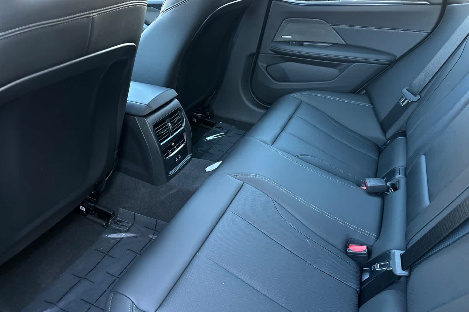 Thumbnail: 2025 BMW i4 - 4