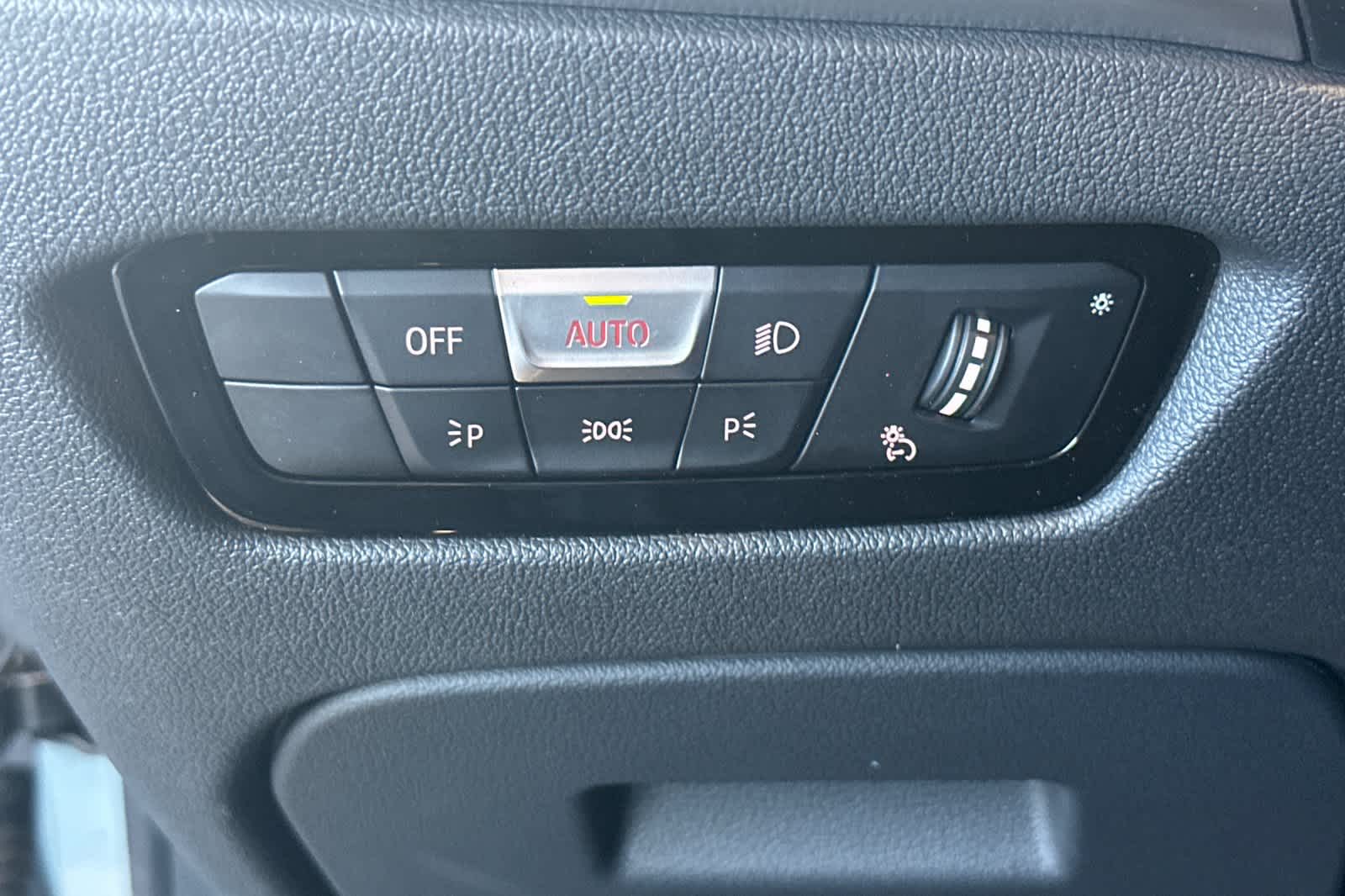 Thumbnail: 2026 BMW M3 - 31