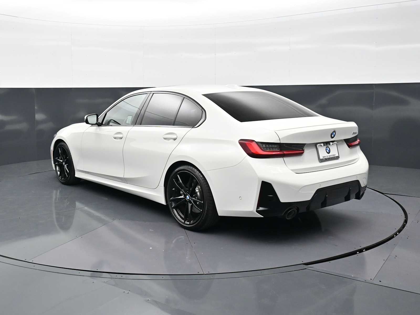 Thumbnail: 2024 BMW 3 Series - 7