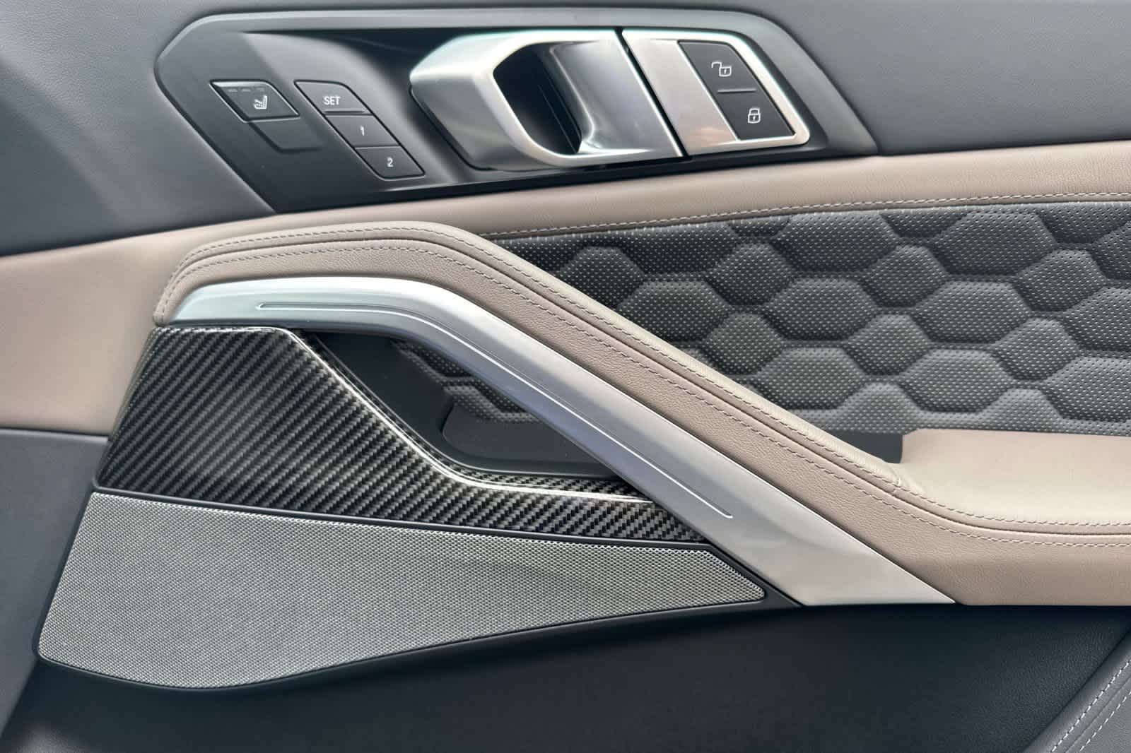 Thumbnail: 2024 BMW X6 - 19