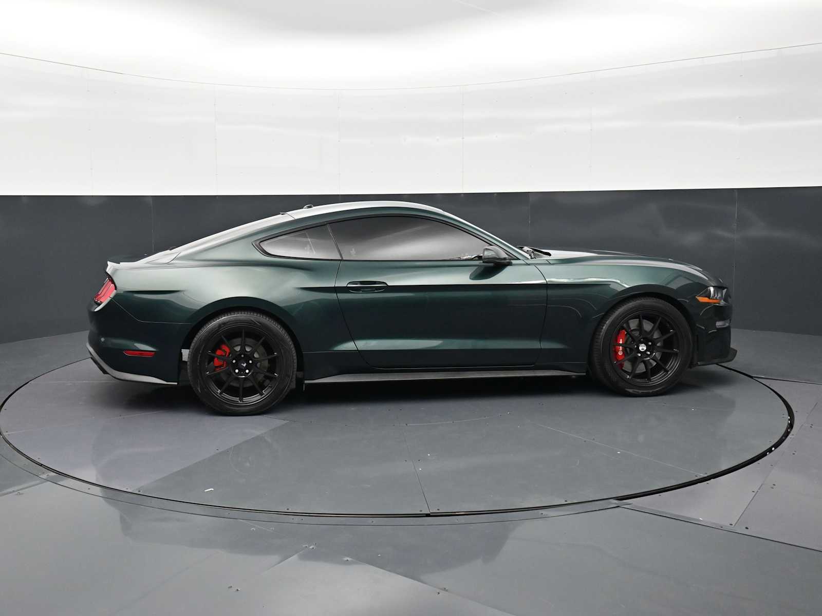 Thumbnail: 2019 Ford Mustang - 4