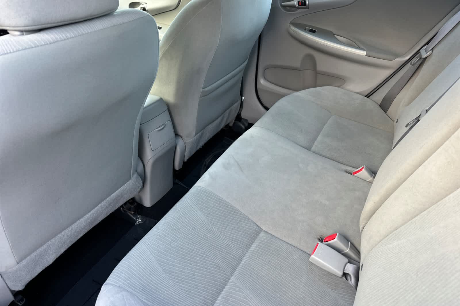 Thumbnail: 2011 Toyota Corolla - 4