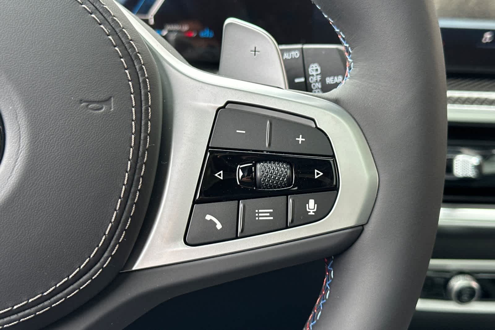 Thumbnail: 2025 BMW X7 - 29