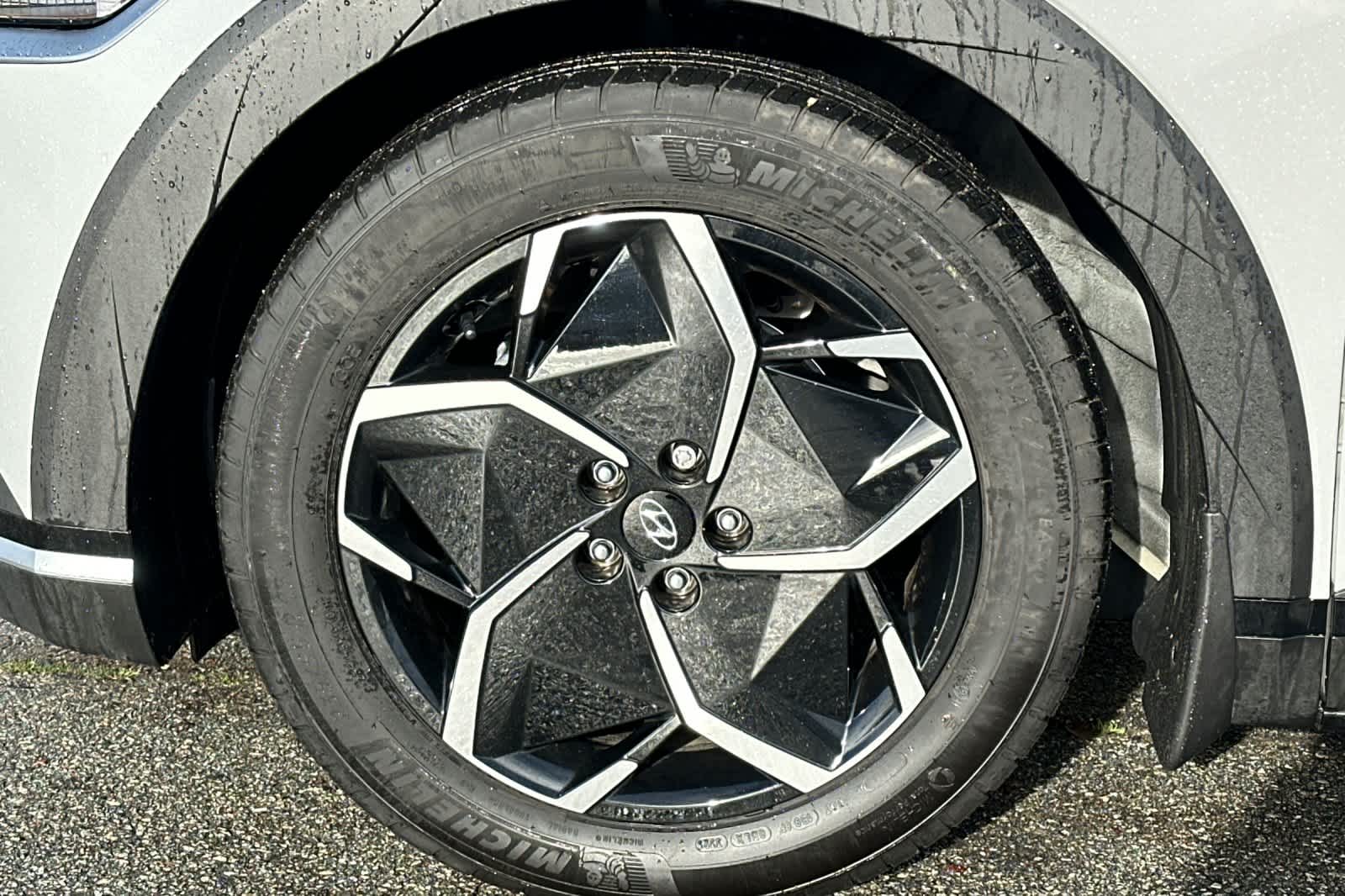 Thumbnail: 2024 Hyundai Ioniq 5 - 32