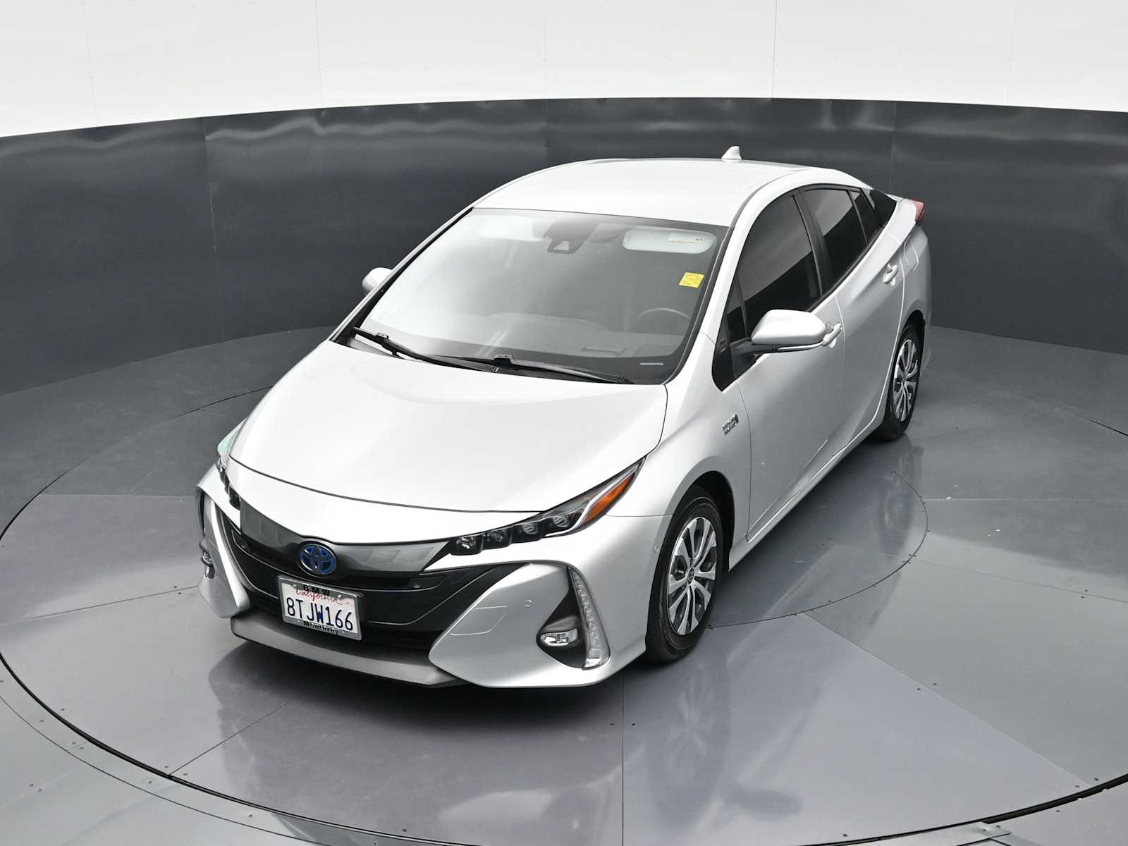 Thumbnail: 2021 Toyota Prius Prime - 16