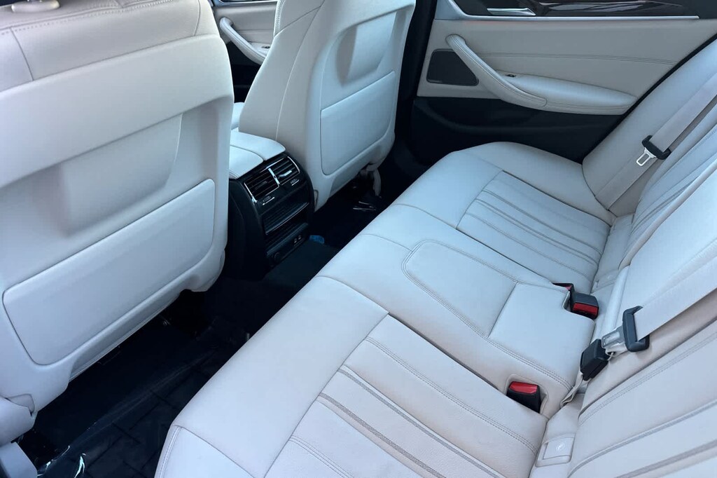 Used 2023 BMW 530i 530i xDrive Sedan