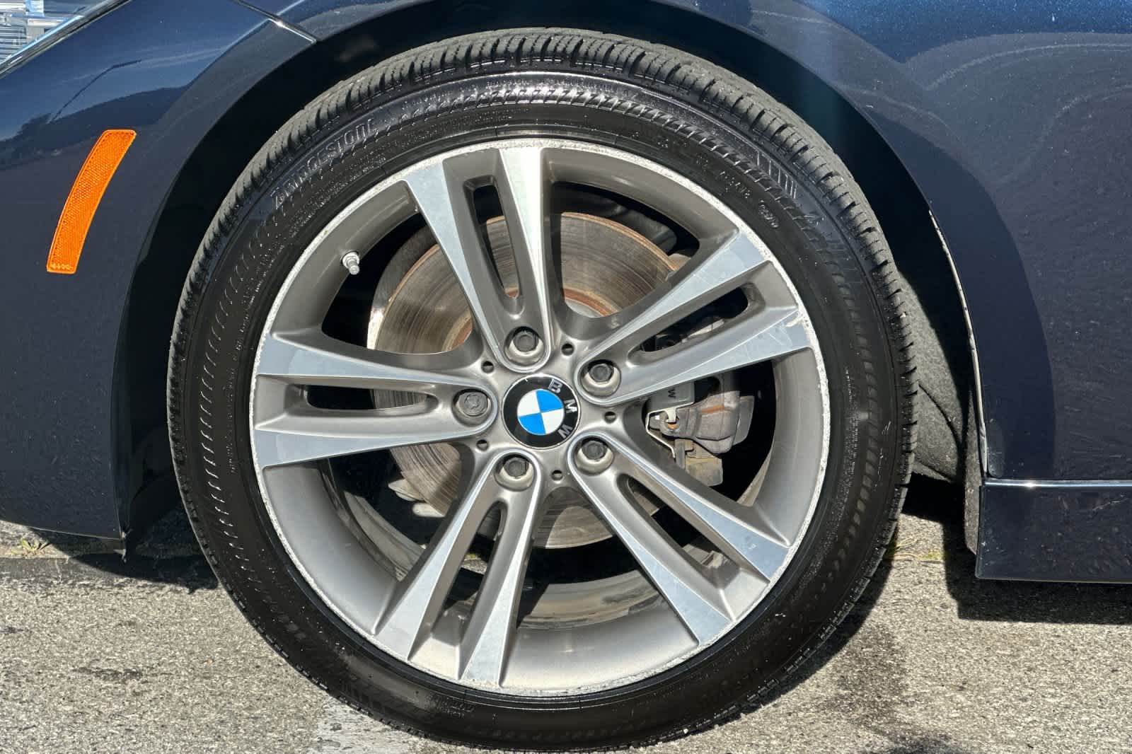 Thumbnail: 2016 BMW 3 Series - 34