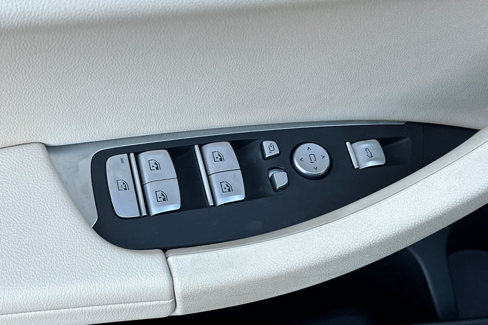 Thumbnail: 2023 BMW X3 - 15