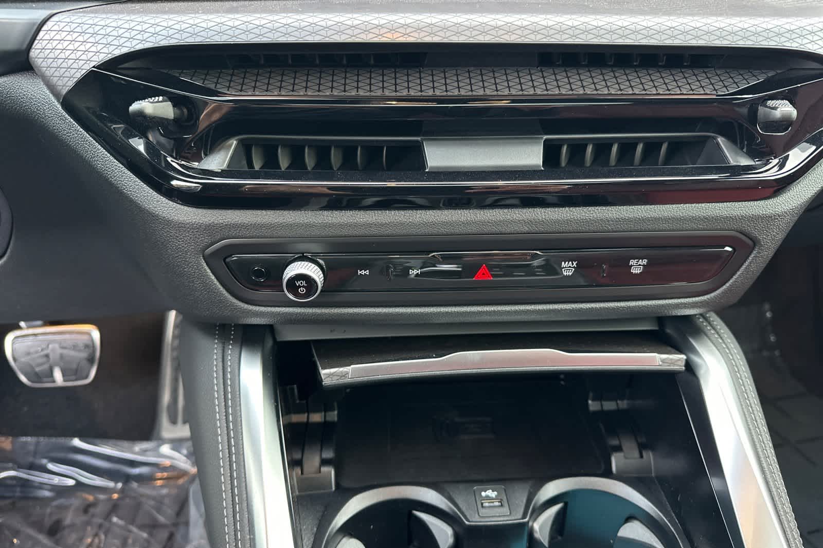 Thumbnail: 2026 BMW 4 Series - 23