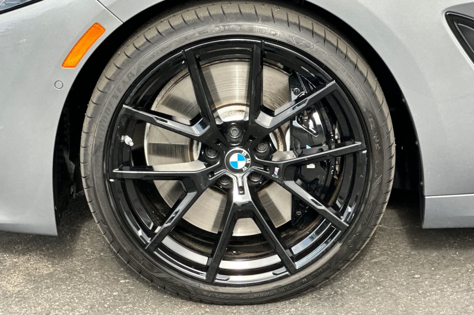 Thumbnail: 2025 BMW 8 Series - 29