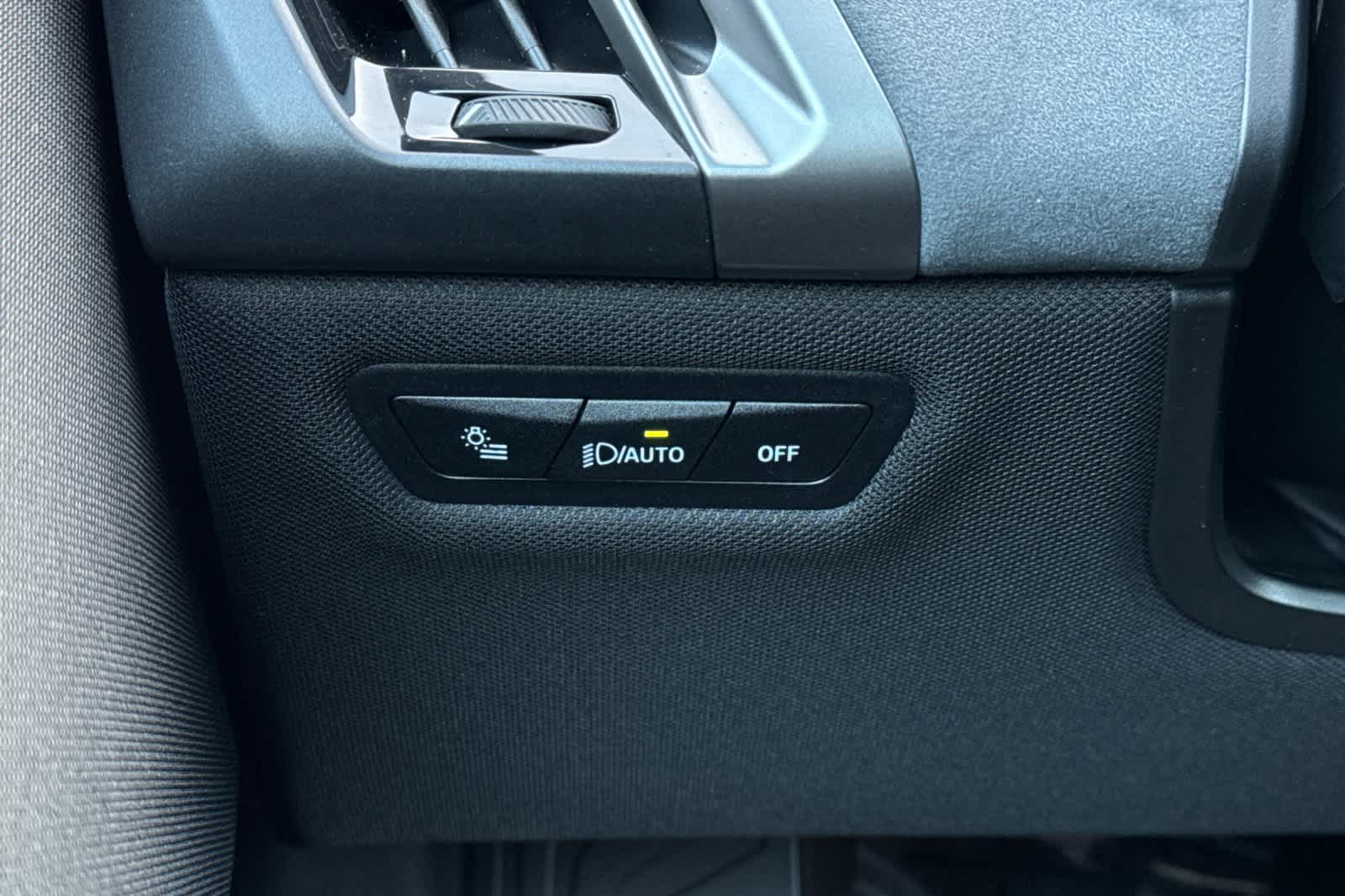 Thumbnail: 2026 BMW iX - 30