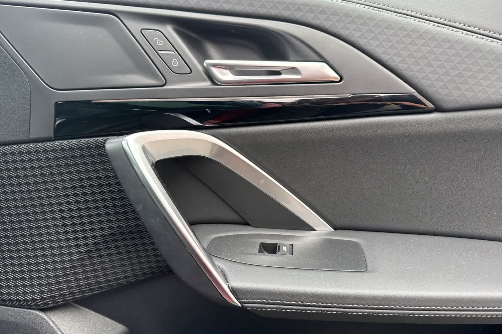 Thumbnail: 2024 BMW X2 - 19