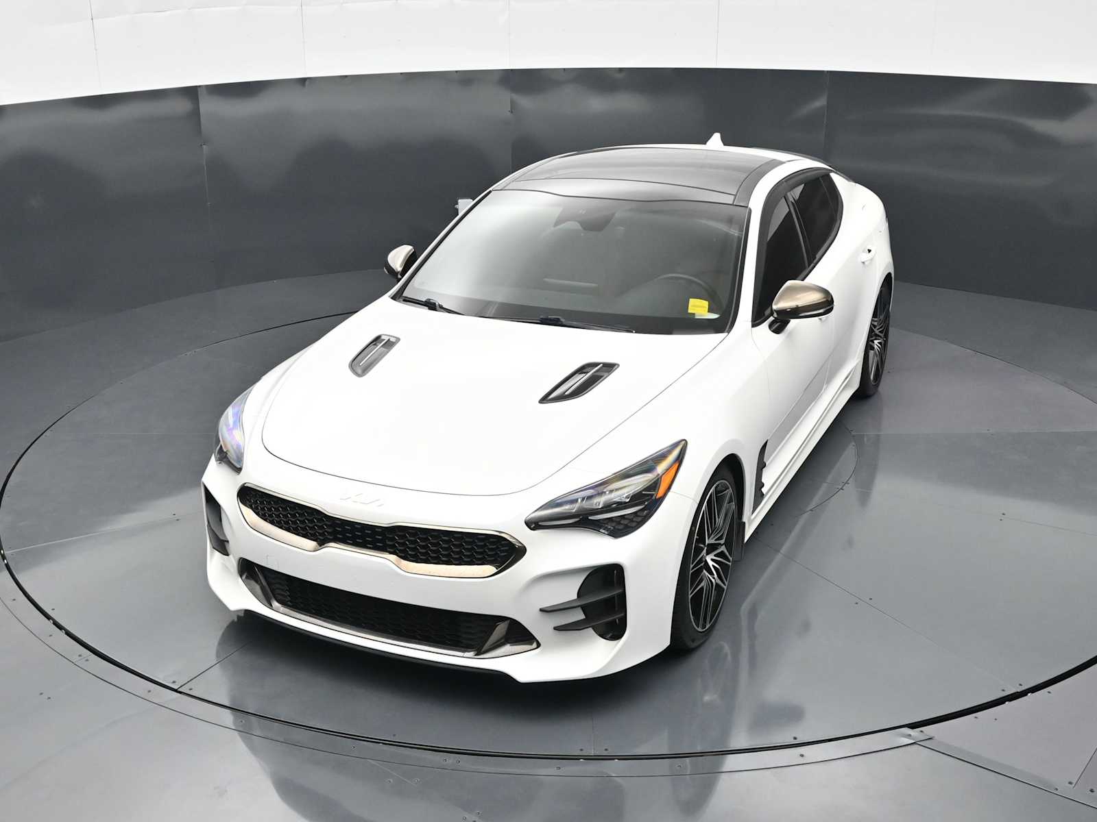 2022 Kia Stinger GT1 - Photo 34