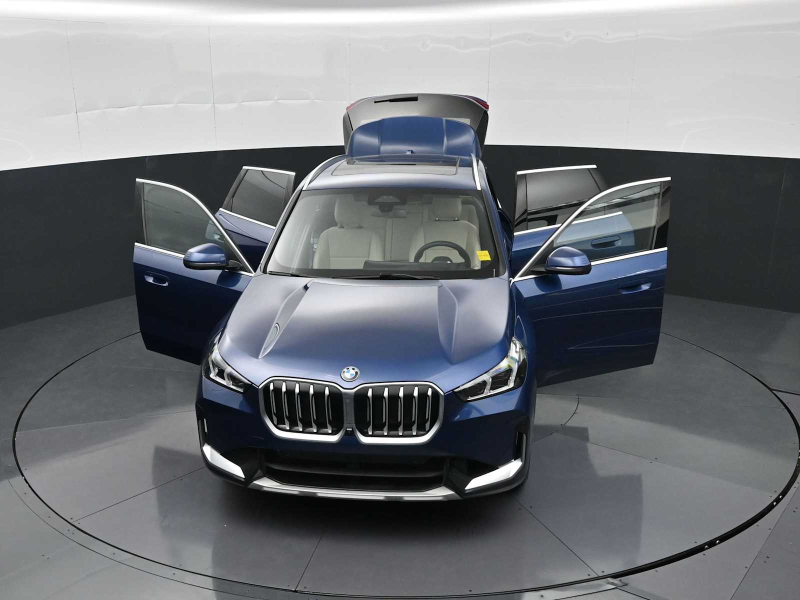 Thumbnail: 2025 BMW X1 - 32