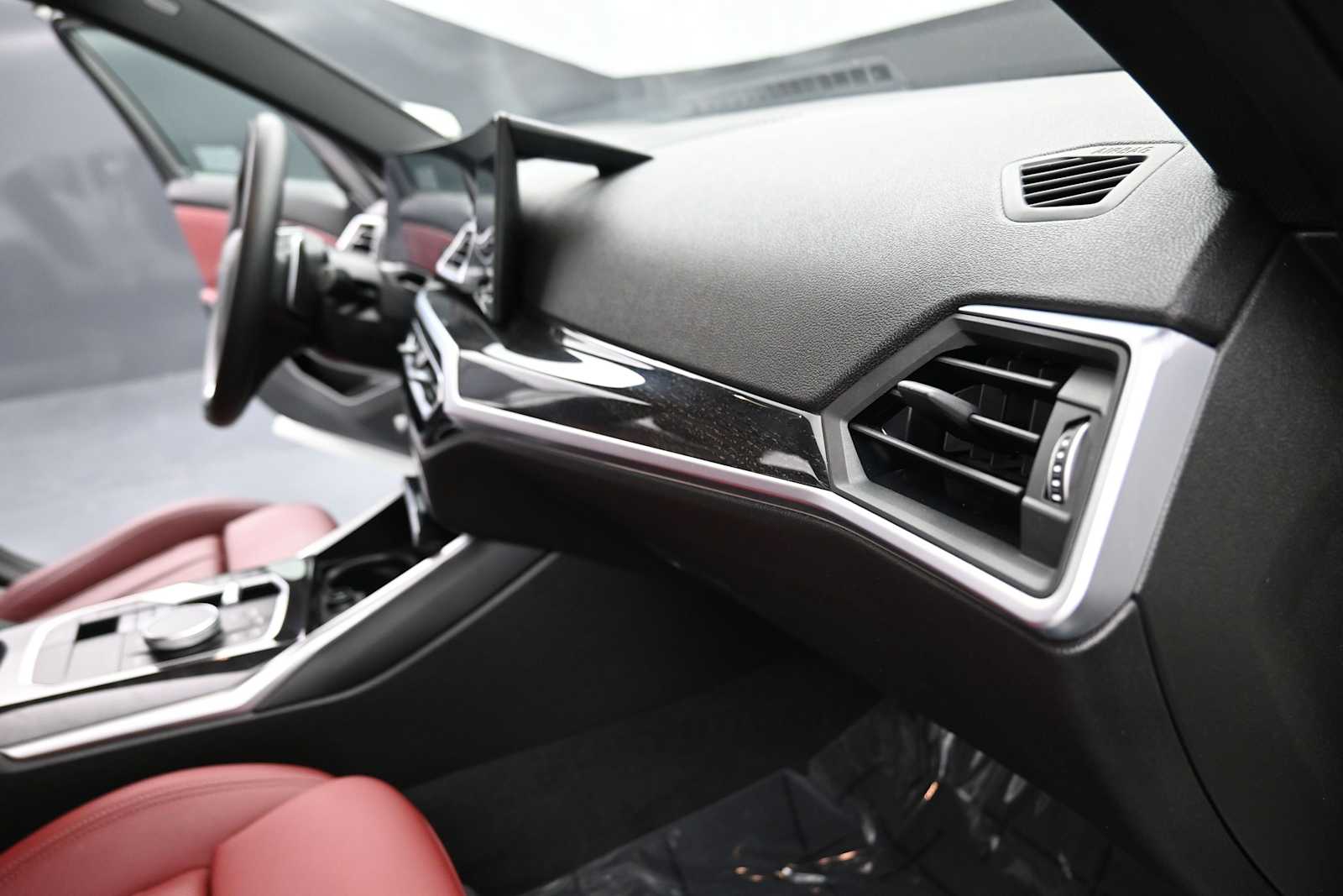 2023 BMW 3 Series 330i - Photo 16