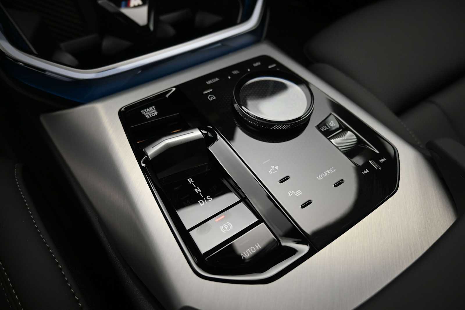 Thumbnail: 2026 BMW X3 - 12