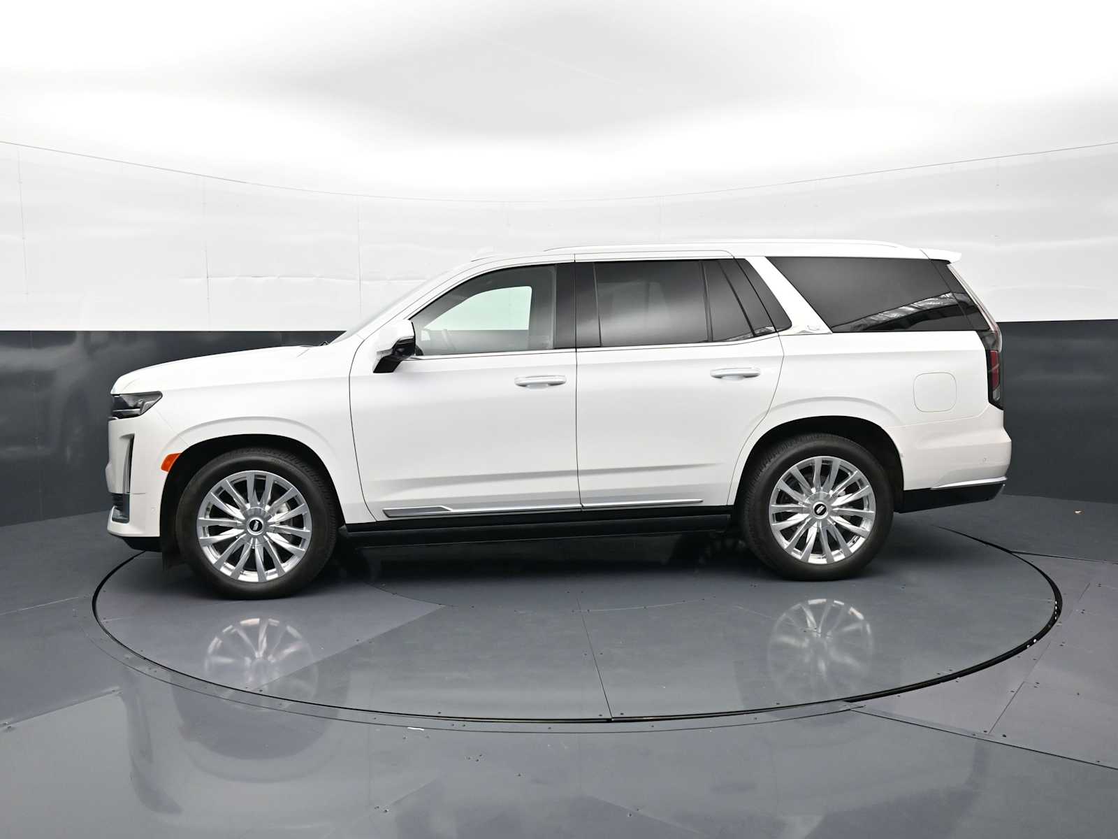 Thumbnail: 2024 Cadillac Escalade - 8