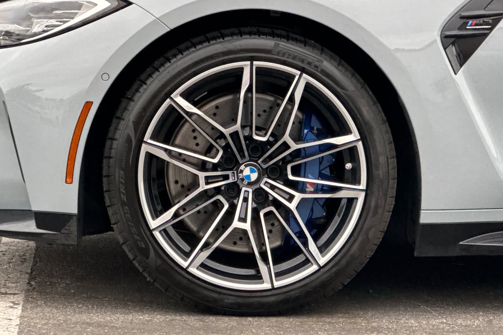 Thumbnail: 2022 BMW M3 - 32