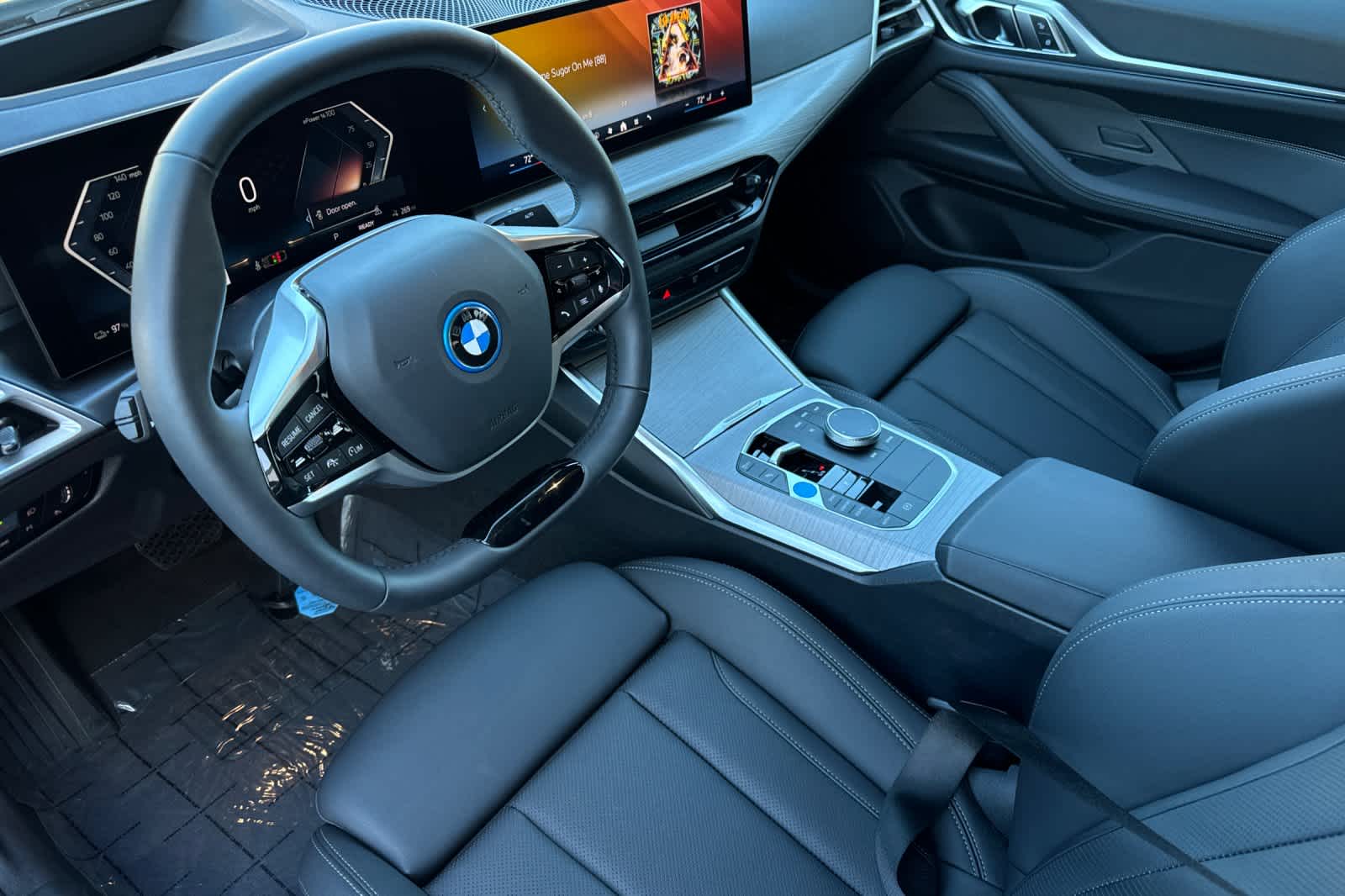 Thumbnail: 2025 BMW i4 - 11