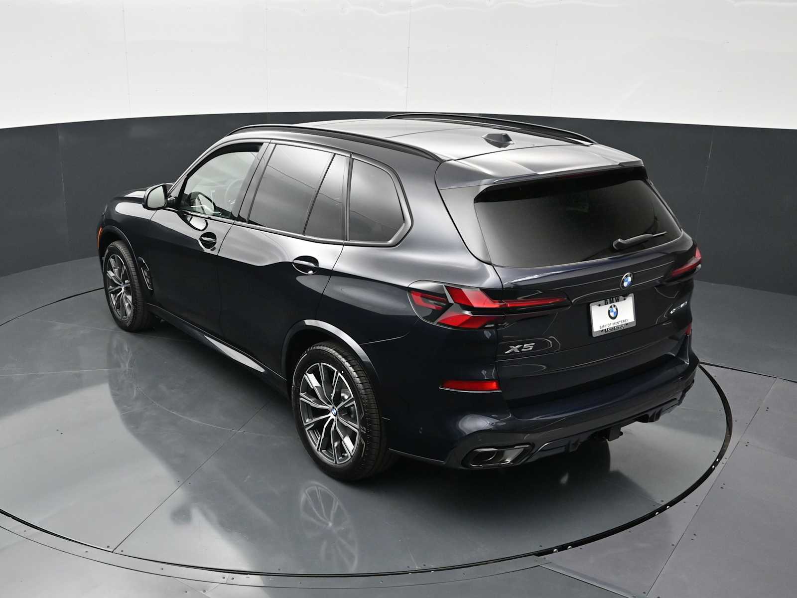 Thumbnail: 2026 BMW X5 - 21