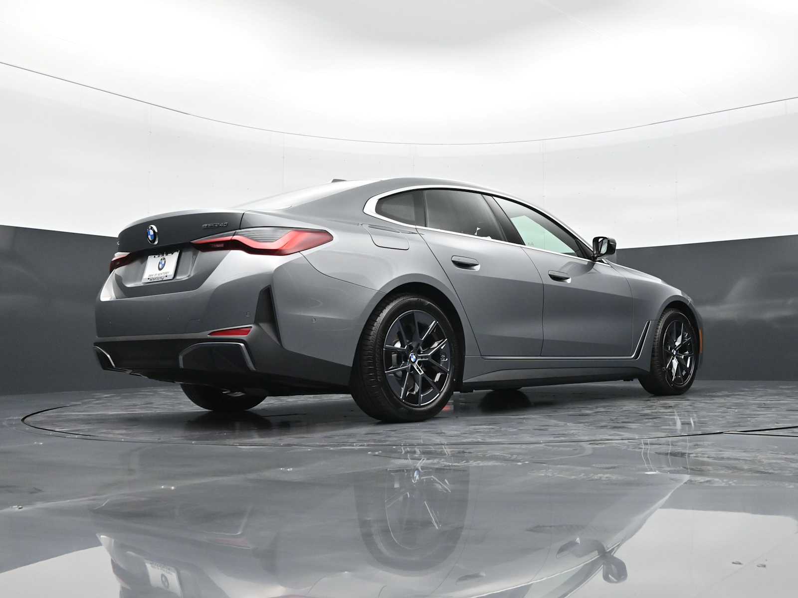 Thumbnail: 2026 BMW i4 - 29