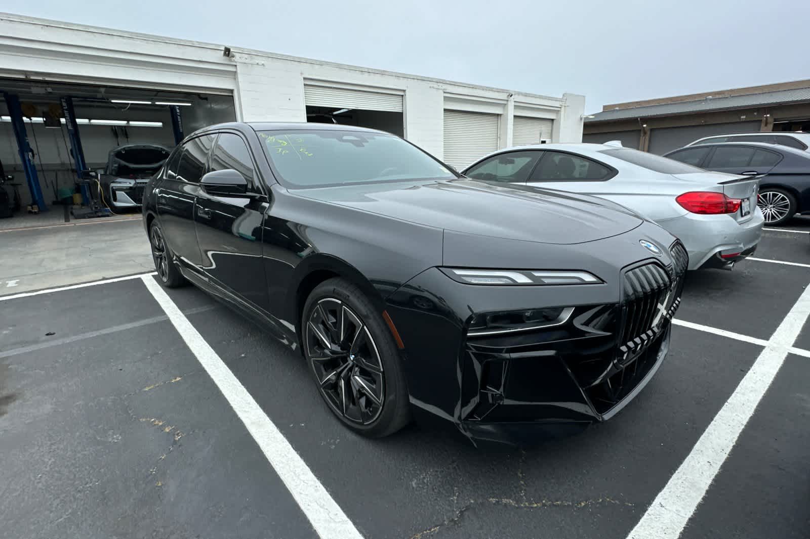 Thumbnail: 2023 BMW 7 Series - 3