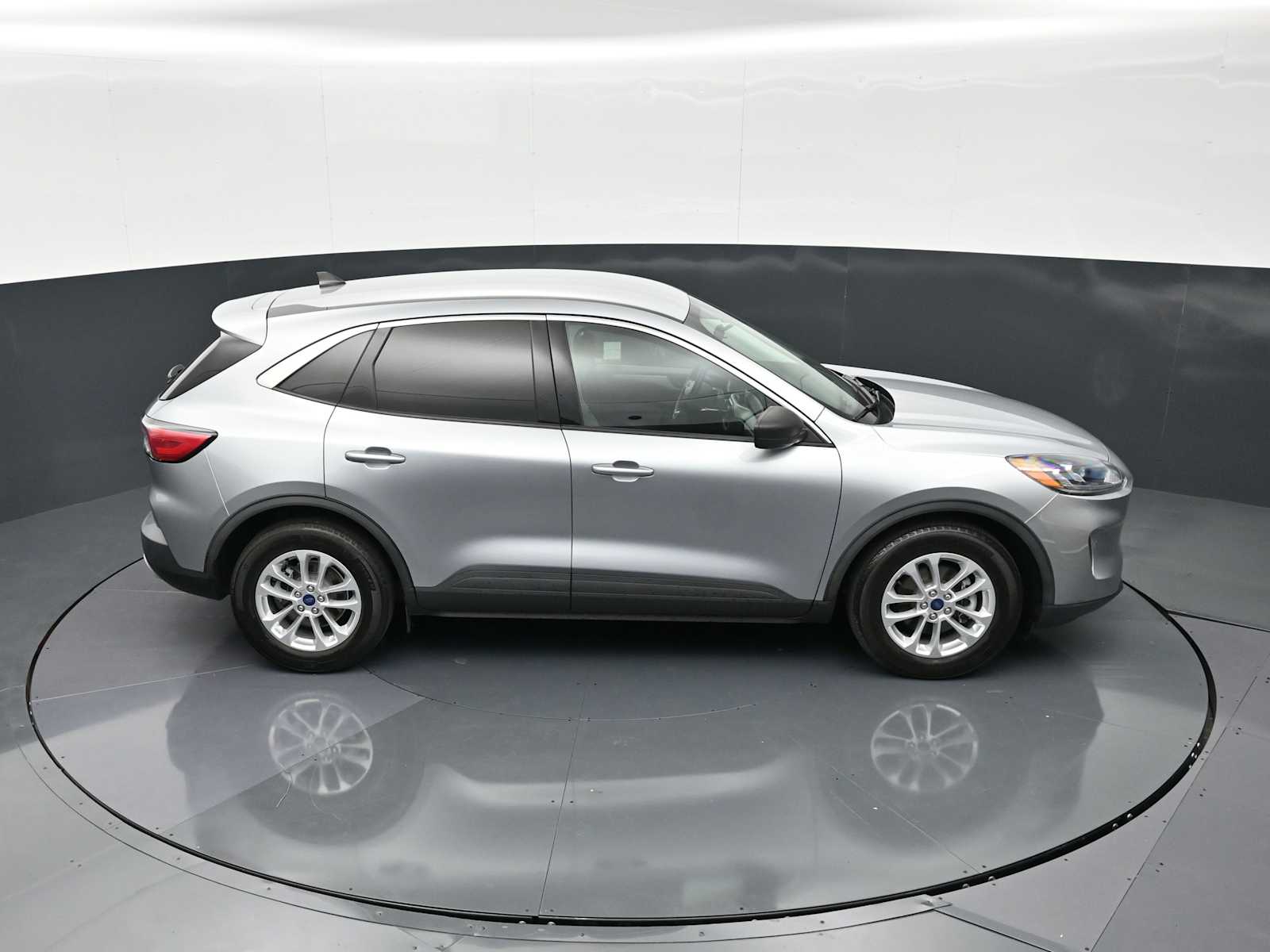 Thumbnail: 2022 Ford Escape - 20