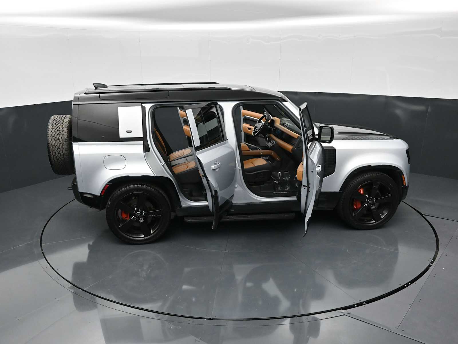 Thumbnail: 2022 Land Rover Defender - 30