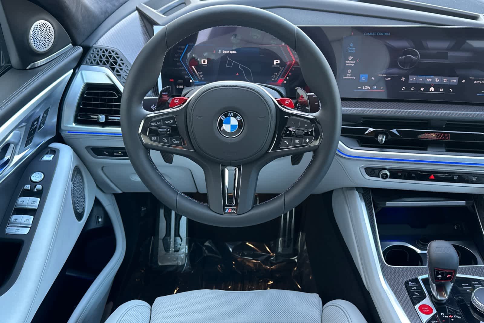 Thumbnail: 2026 BMW XM - 15