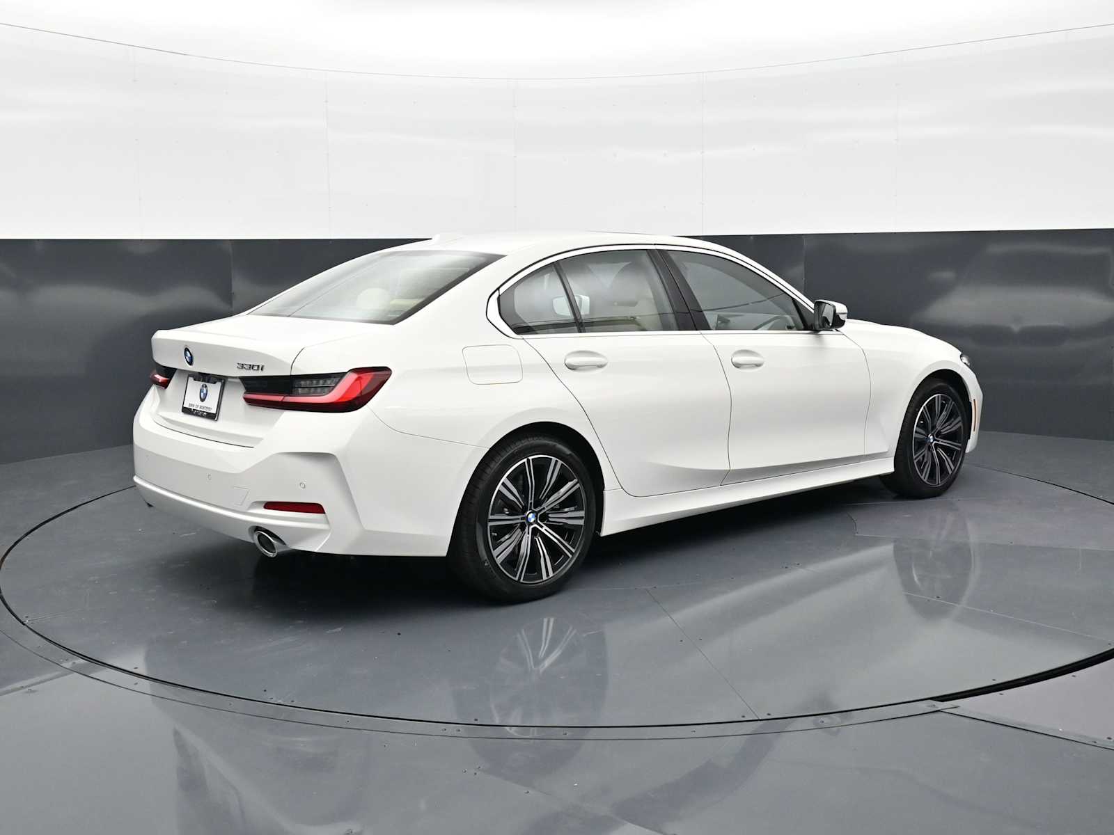 Thumbnail: 2026 BMW 3 Series - 5