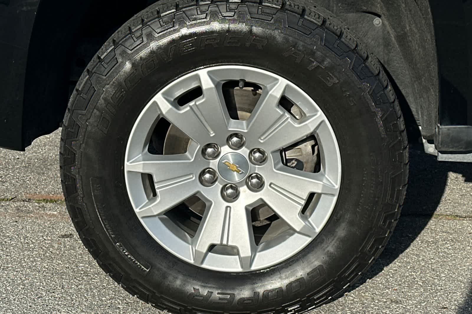 Thumbnail: 2022 Chevrolet Colorado - 31