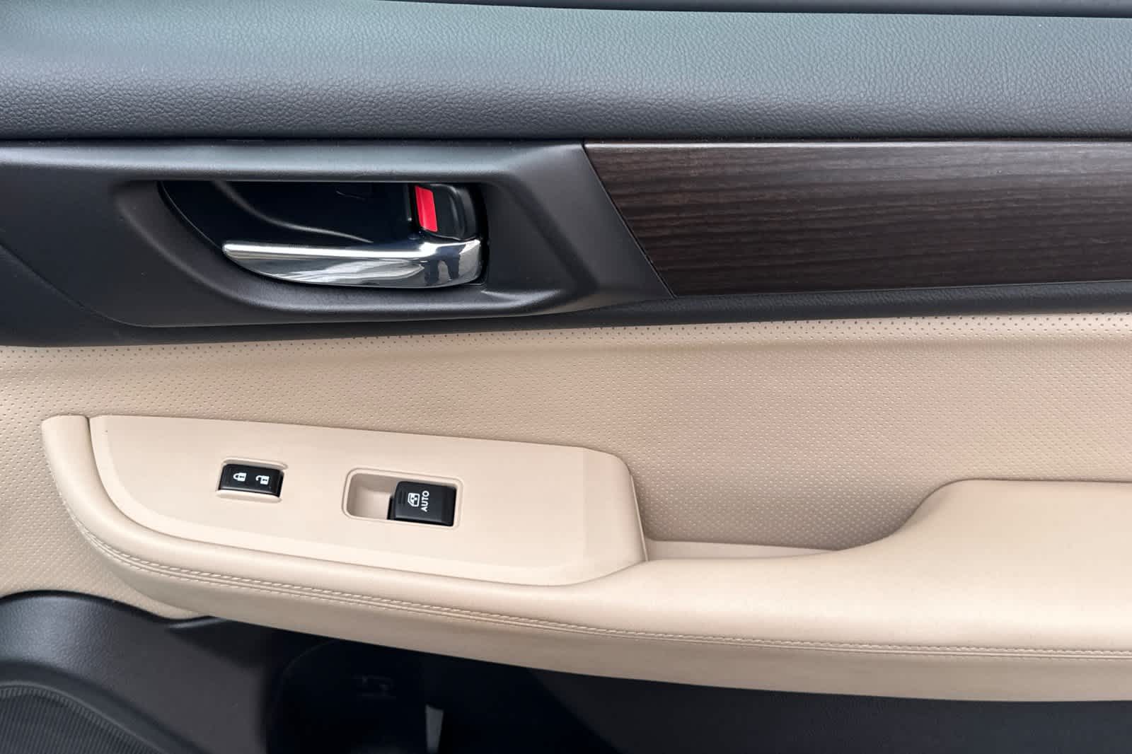 Thumbnail: 2016 Subaru Legacy - 18