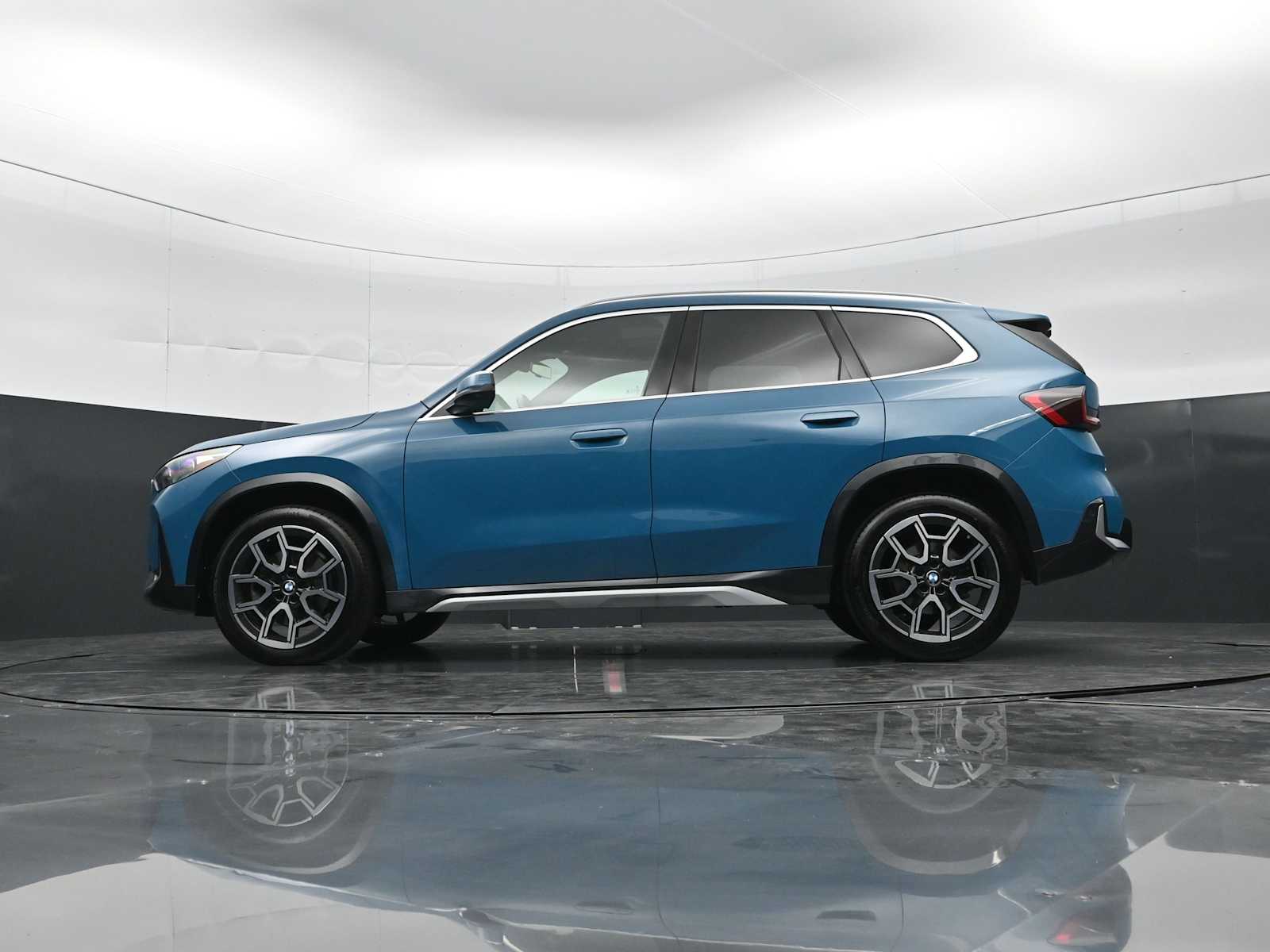 2025 BMW X1 28i - Photo 32