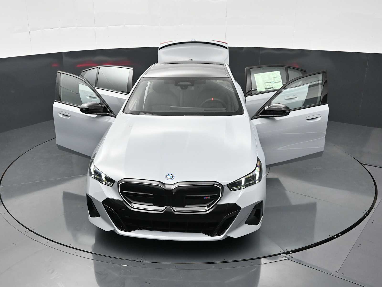Thumbnail: 2026 BMW i5 - 33