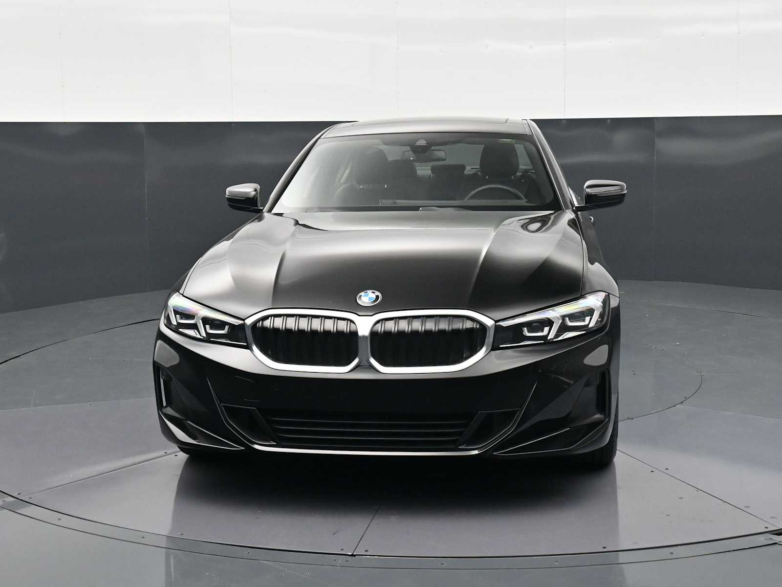Thumbnail: 2024 BMW 3 Series - 2