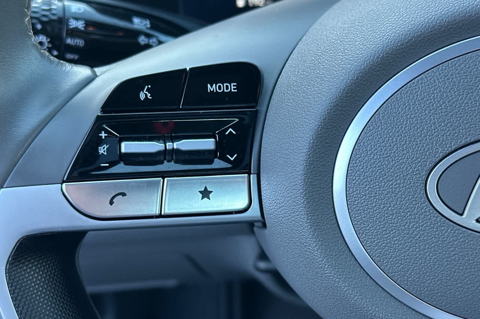 Thumbnail: 2025 Hyundai Elantra - 26