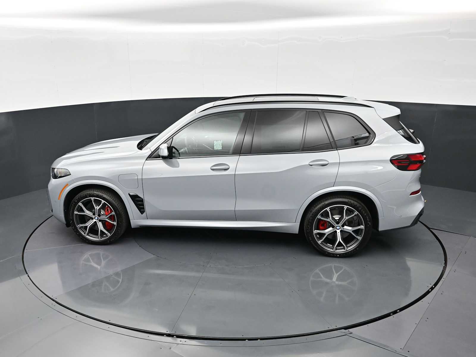 Thumbnail: 2026 BMW X5 - 24