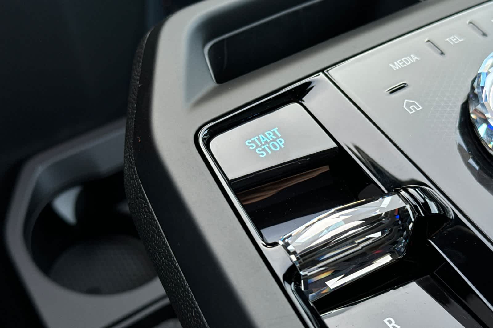 Thumbnail: 2026 BMW iX - 25