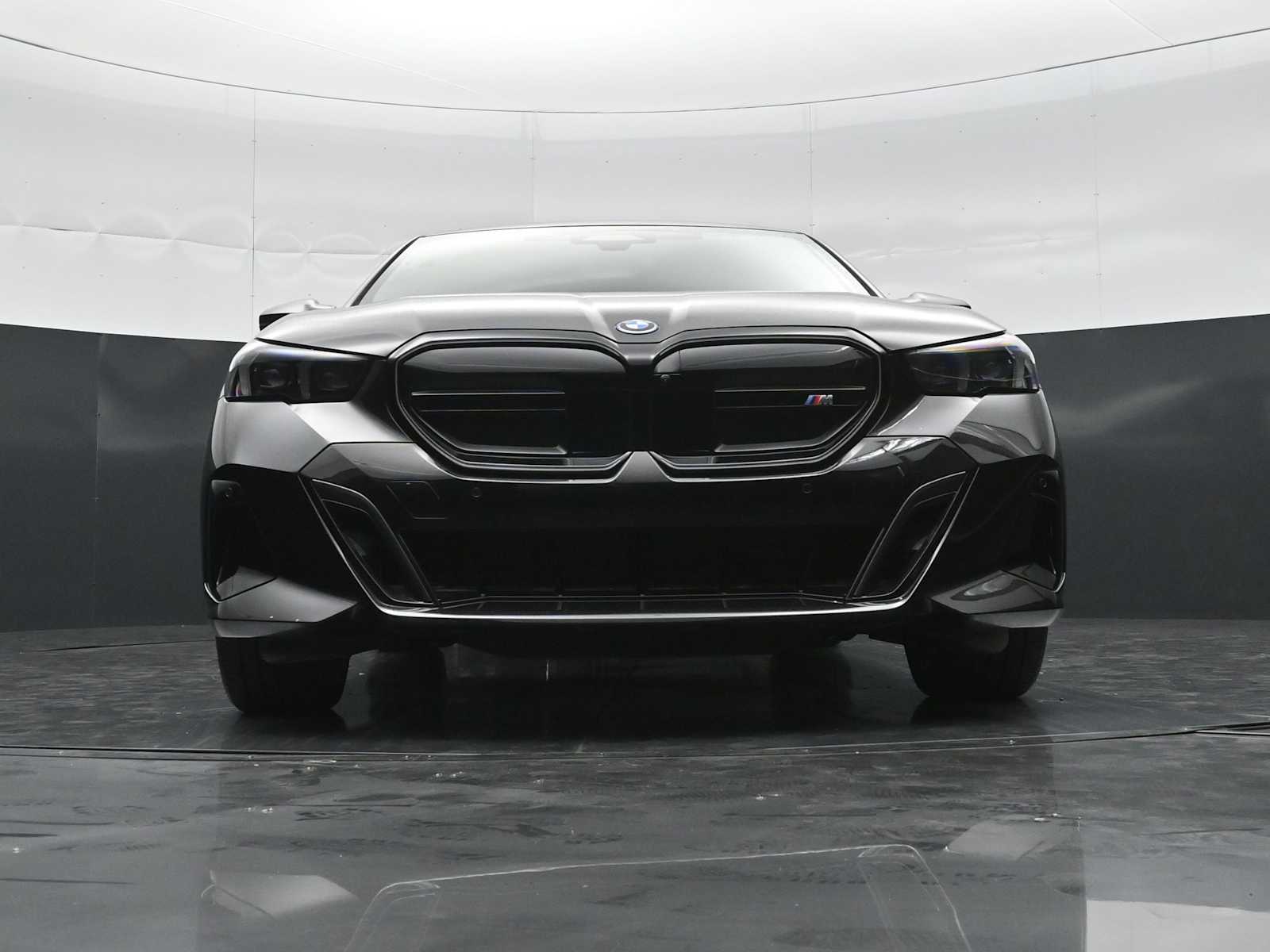 Thumbnail: 2026 BMW i5 - 26
