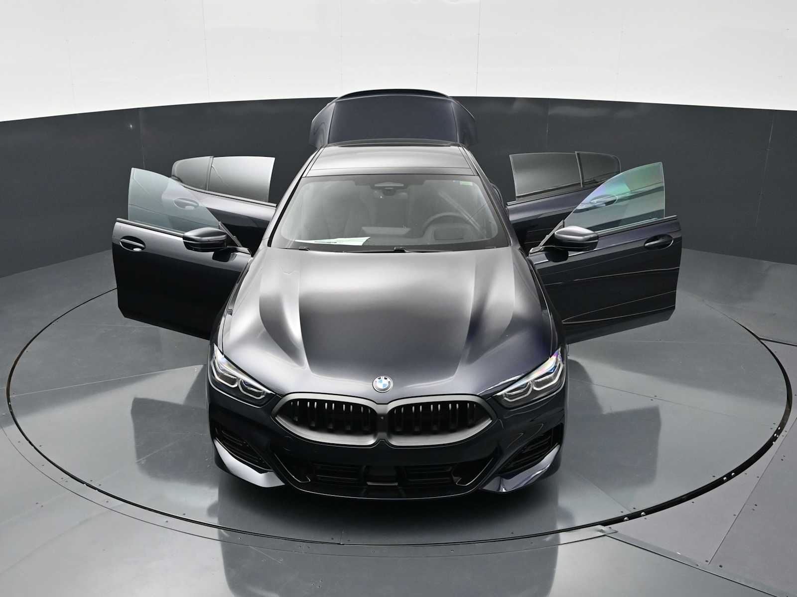 2026 BMW 8 Series 840i - Photo 31