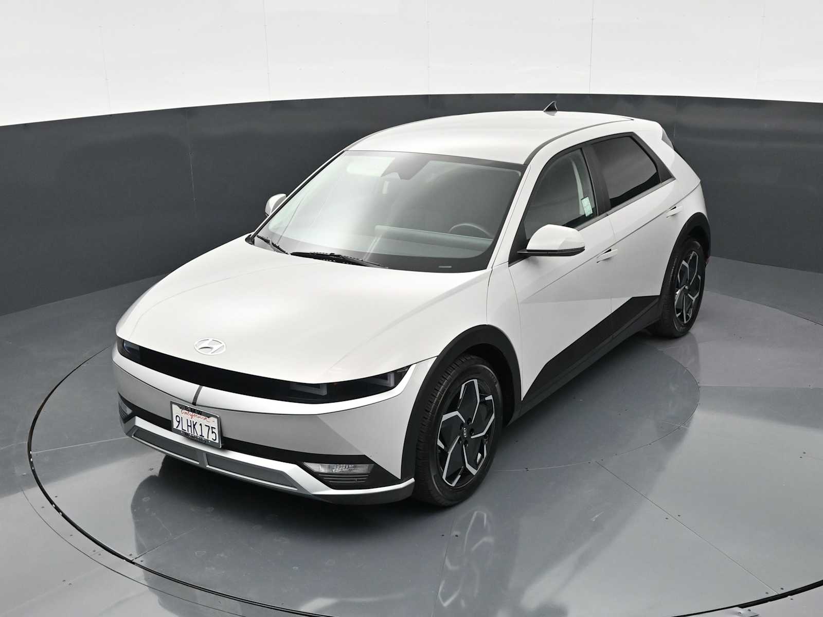 Thumbnail: 2024 Hyundai Ioniq 5 - 16