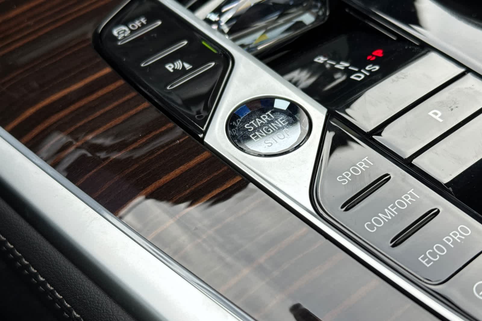 Thumbnail: 2026 BMW X7 - 27