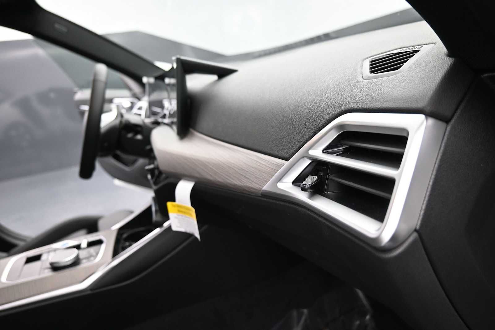 Thumbnail: 2026 BMW i4 - 16